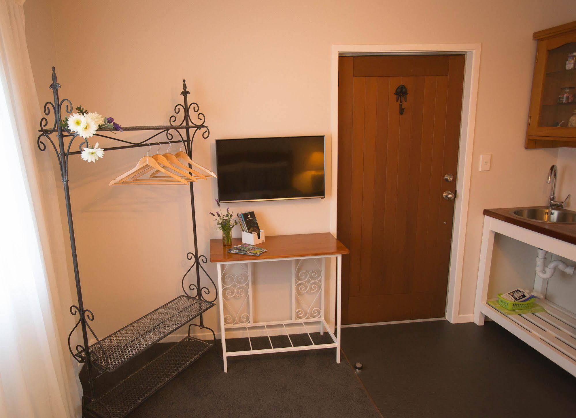 טאורנגה Rolling Hills Country Stay B&B מראה חיצוני תמונה